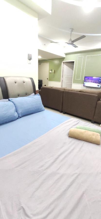 Appartamento Dperdana -Dinies Pool,Wifi, Centre Of Kota Bharu, 4-5 Pax Esterno foto
