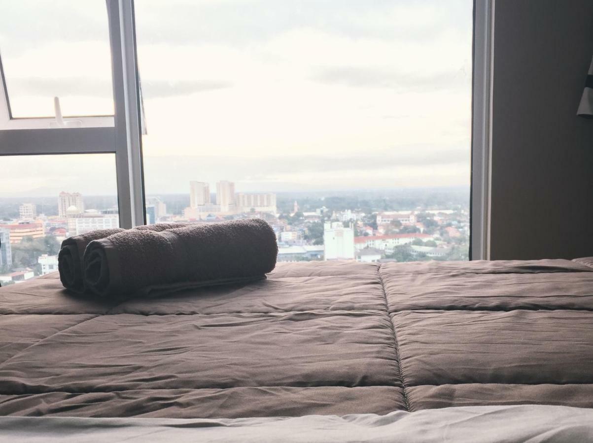 Appartamento Dperdana -Dinies Pool,Wifi, Centre Of Kota Bharu, 4-5 Pax Esterno foto